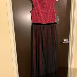 Brand NWT Sangria Dress Size 8